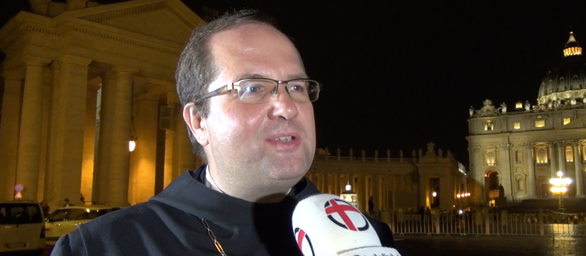 Abtprimas Jeremias Schröder im Interview mit katholisch.de auf der Via della Conciliazione in Rom.