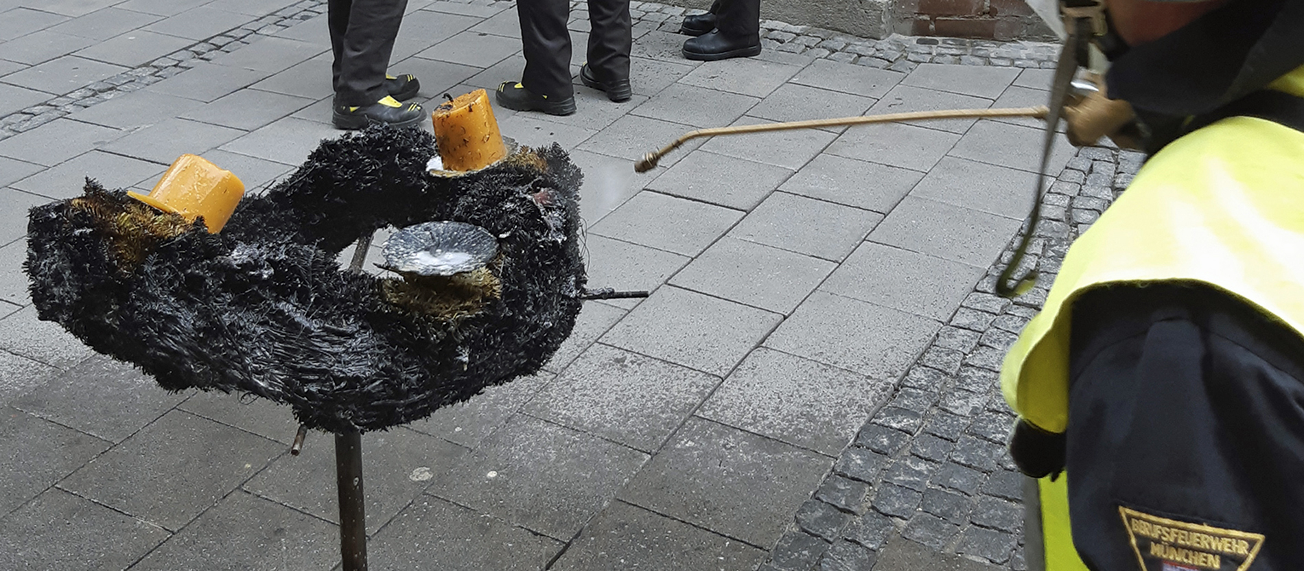 Abgebrannter Adventskranz München