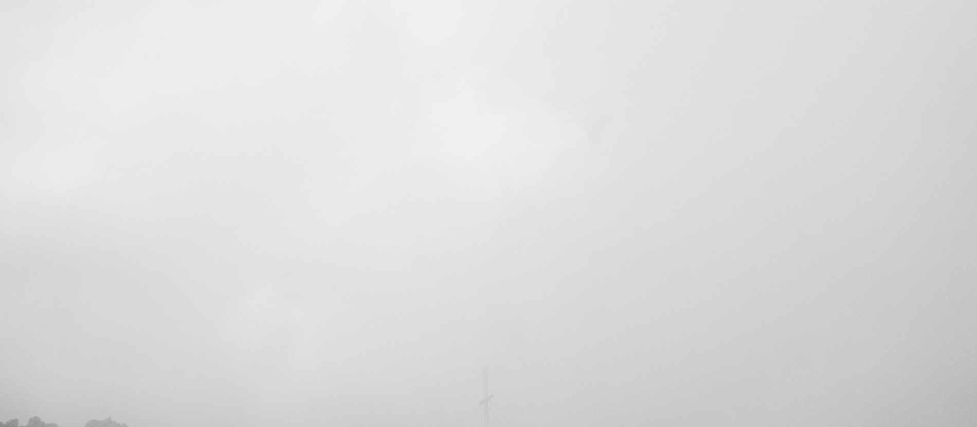 Das Gipfelkreuz auf dem Kleinen Solstein (2.637 m), Inntalkette, Tirol.