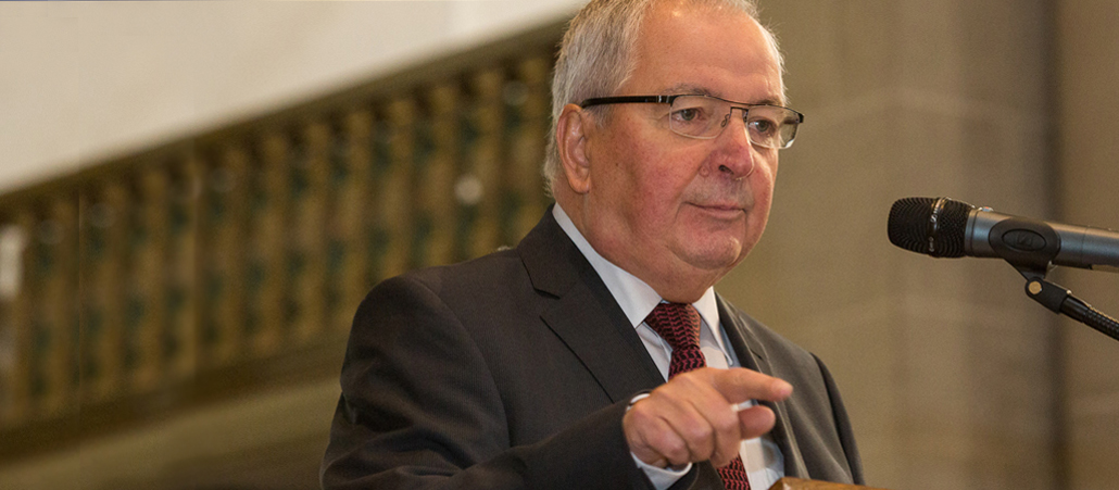 Klaus Töpfer am Rednerpult