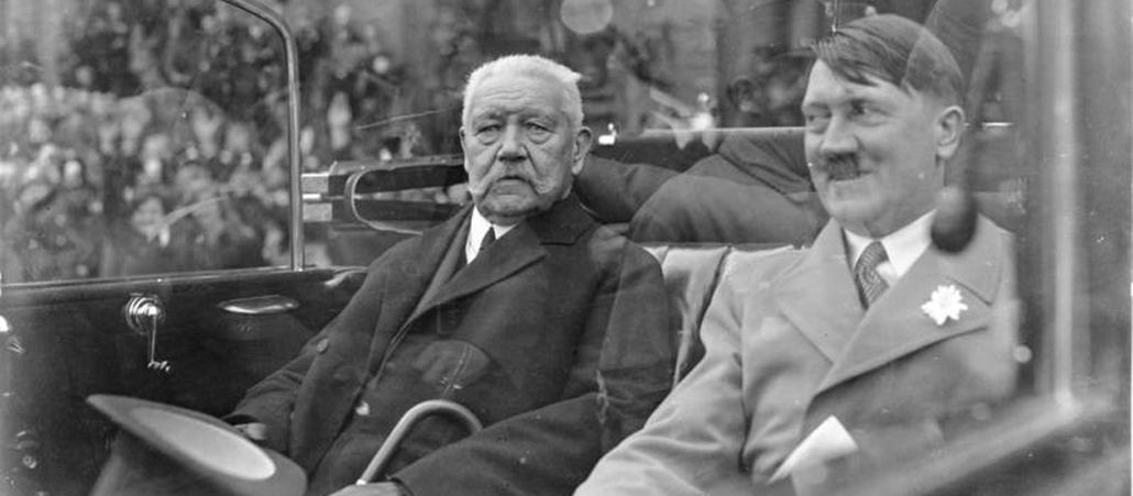 Nach dem Tod Paul von Hindenburgs (l.) übernimmt Adolf Hitler auch das Amt des Reichspräsidenten.
