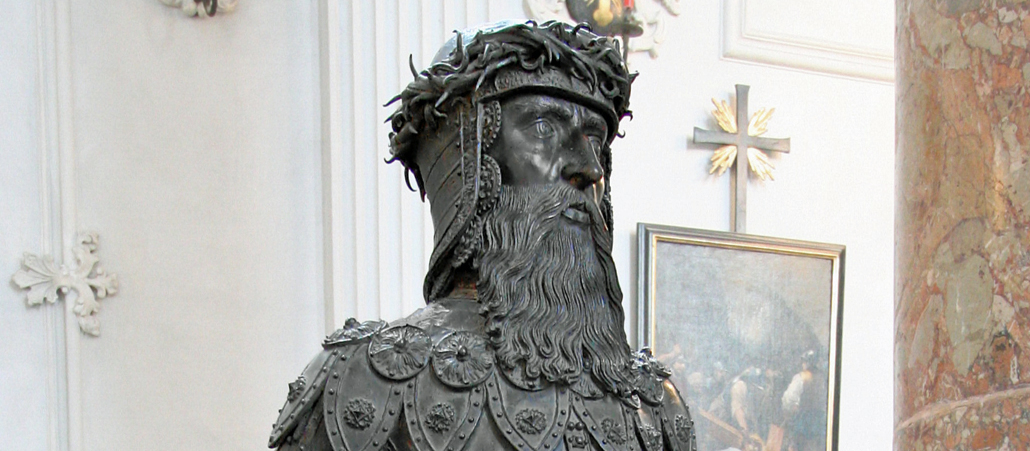 Gottfried von Bouillon ( um 1060 - 1100) war ein Heerführer beim Ersten Kreuzzug. Nach der Eroberung Jerusalems wurde er der erste Regent des neu gegründeten Königreichs Jerusalem.