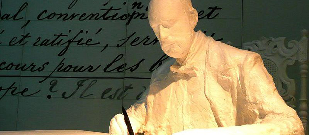 Skulptur Henry Dunants im Internationalen Rotkreuz- und Rothalbmondmuseum in Genf.