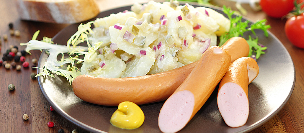 Würstchen mit Kartoffelsalat