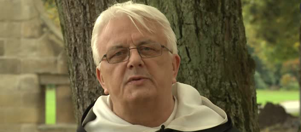 Ein Porträtfoto des 70-jährigen Dominikaners Manfred Entrich.
