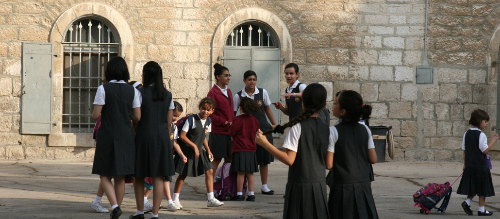 Alltag bei den Schülerinnen der Salvatorian Sisters‘ School in Nazareth.