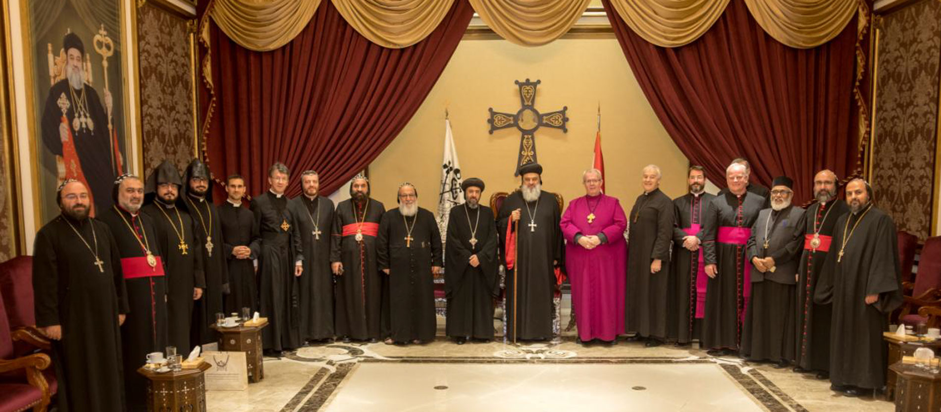 Die Internationale Anglikanisch-Orientalisch-Orthodoxe Dialogkommission bei ihrem Treffen 2018 in Atchaneh im Libanon