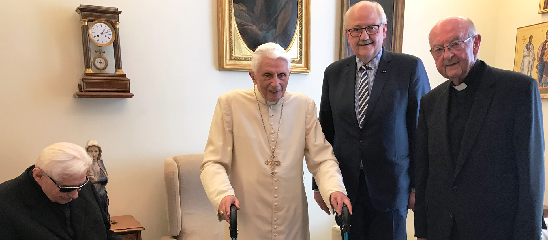 Besuch für Benedikt XVI.