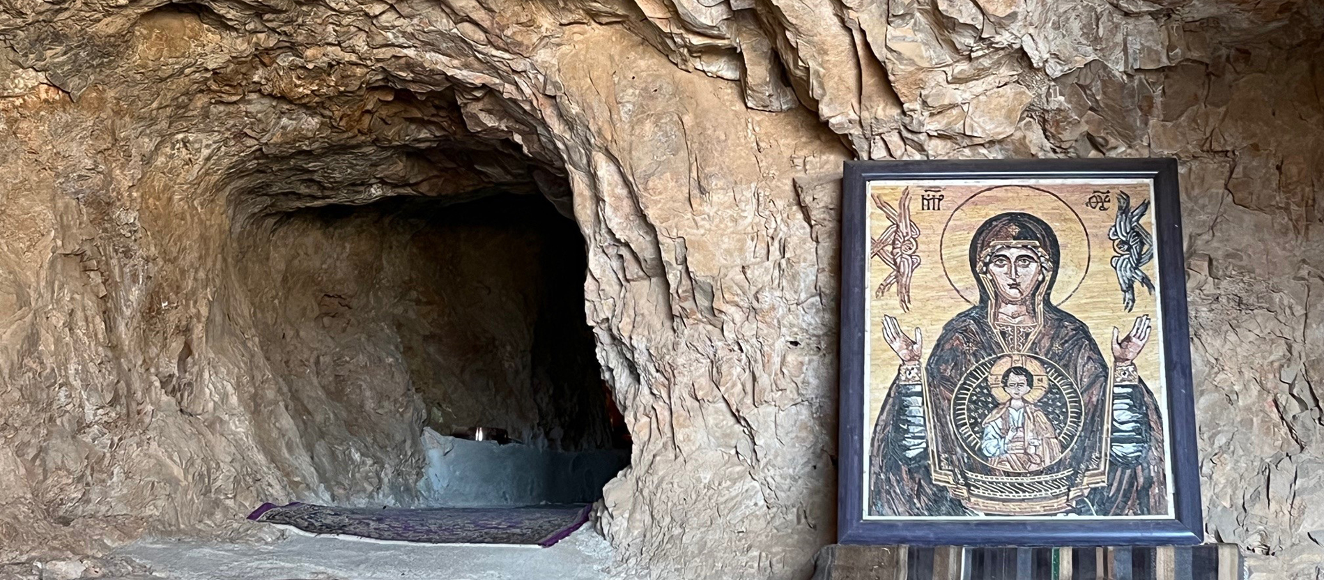 Eine Höhle beim Kloster der Gemeinschaft Mar Musa in Syrien