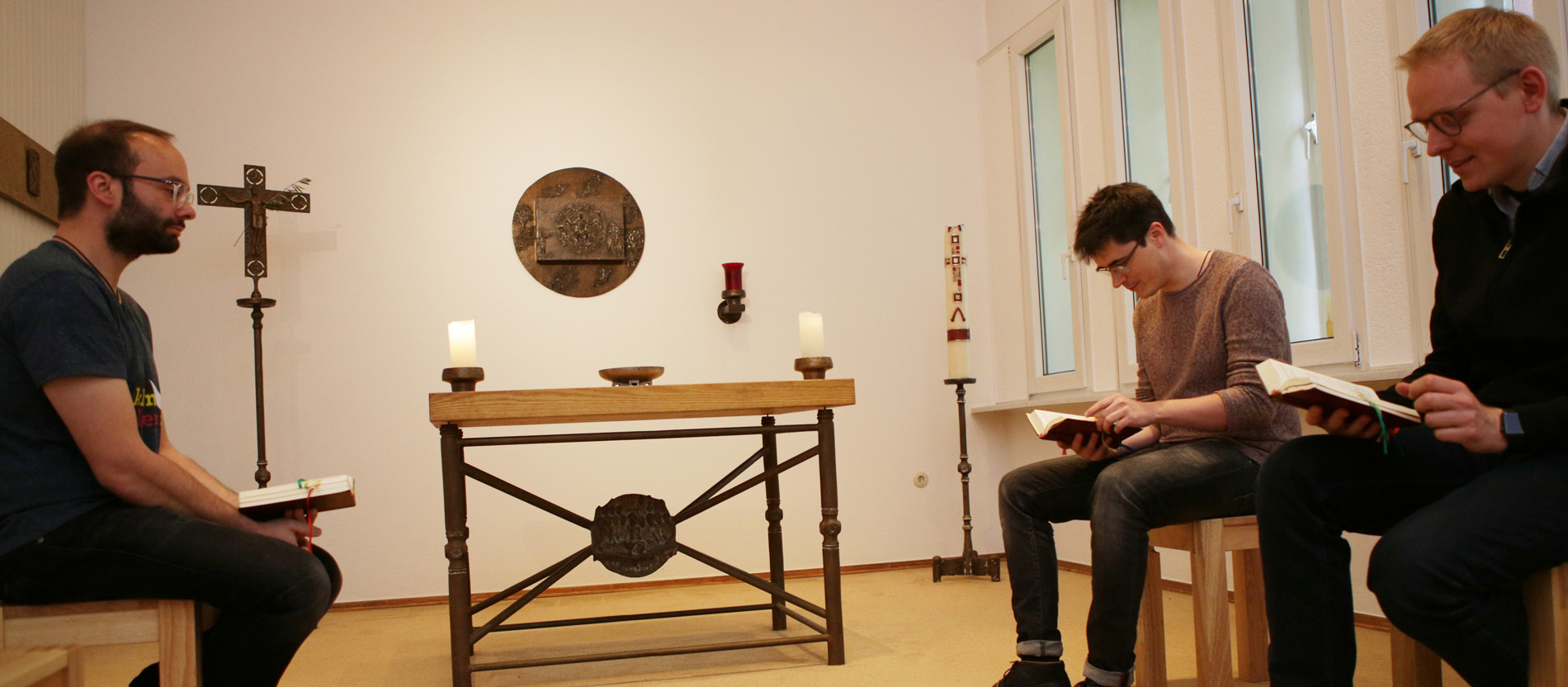 In der Kapelle der Priester-WG