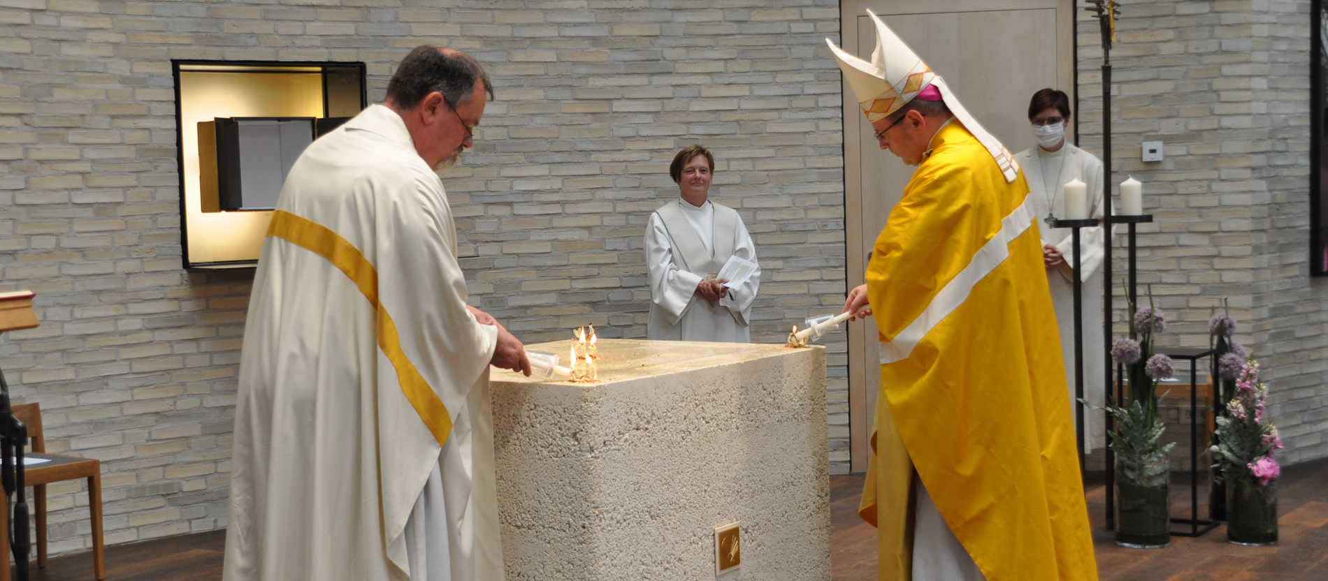 Seltener Kirchenneubau: Bischof Bätzing weiht "Erlebniskirche"