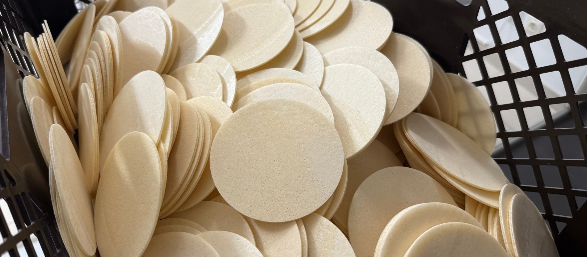 Bischöfe erhöhen Hostienpreise – um Klöstern zu helfen