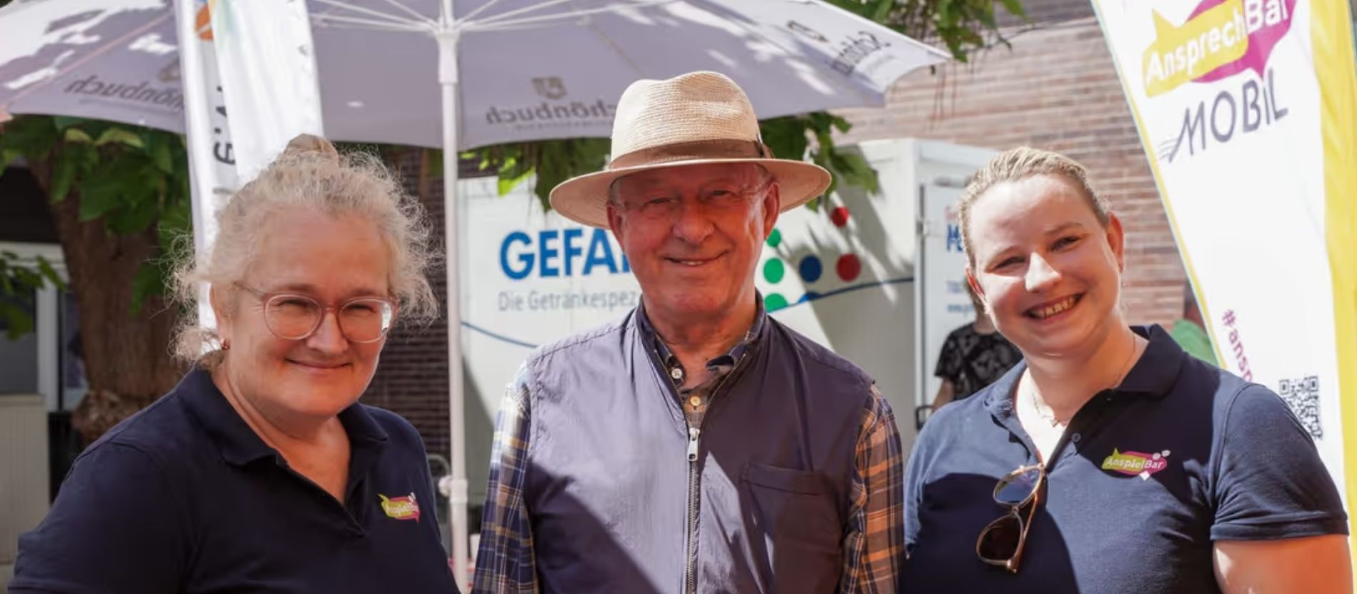 Auf dem Bild sieht man Gerhard Rauscher von der Bischof-Moser Stiftung