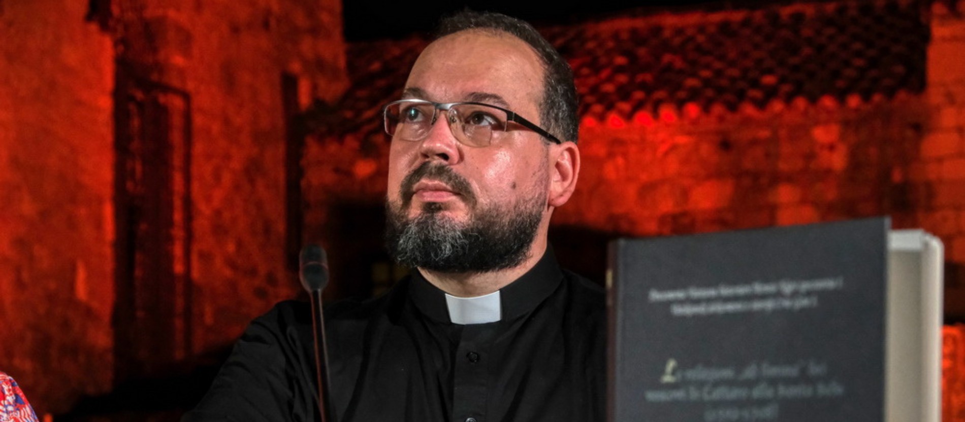 Robert Tonsati, Leiter des Kulturbüros im Bistum Kotor