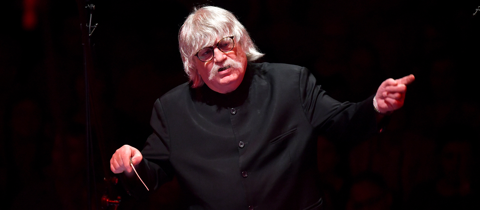 Musik, die verbindet und heilt: Komponist Karl Jenkins wird 80