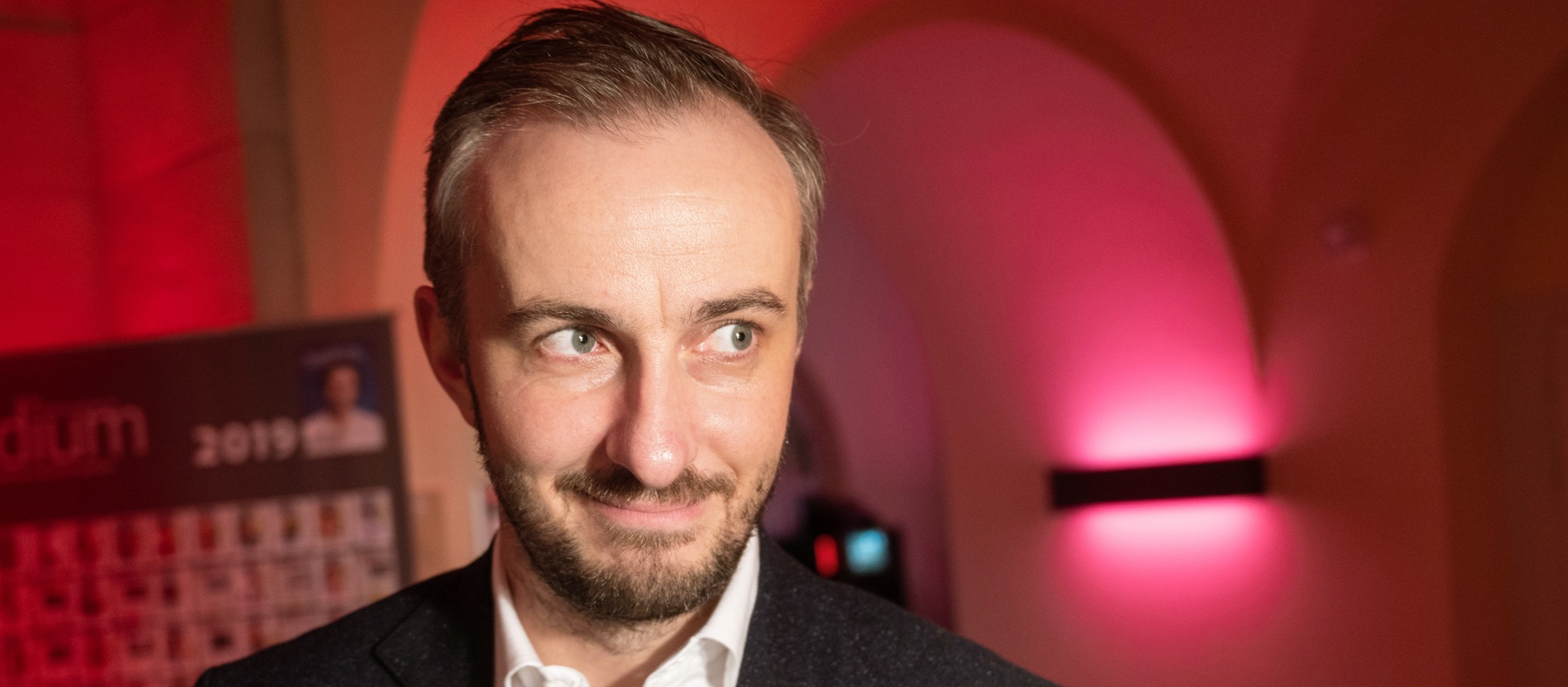 Bischof Kohlgraf kontert Jan Böhmermann auf Facebook mit Humor