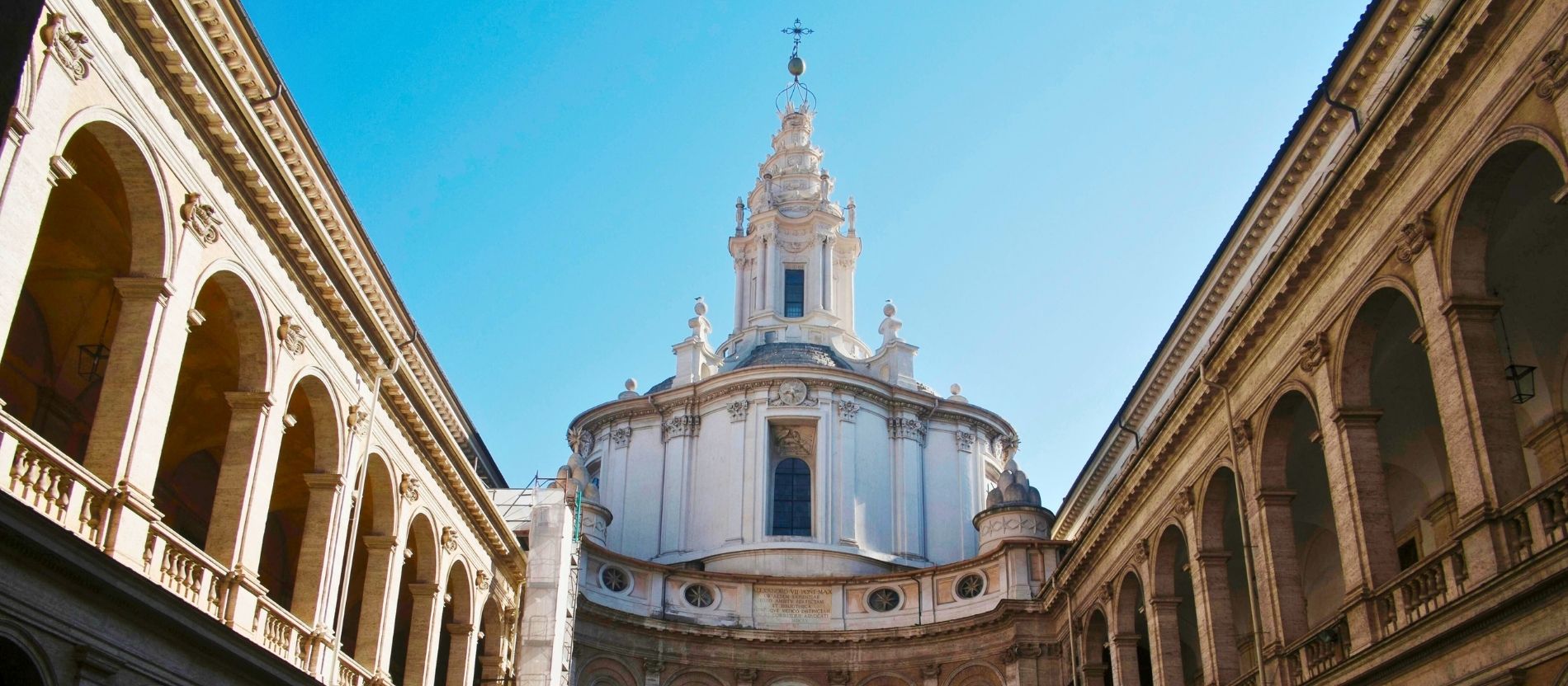 Die Barockkirche Sant'Ivo in Sapienza in Rom