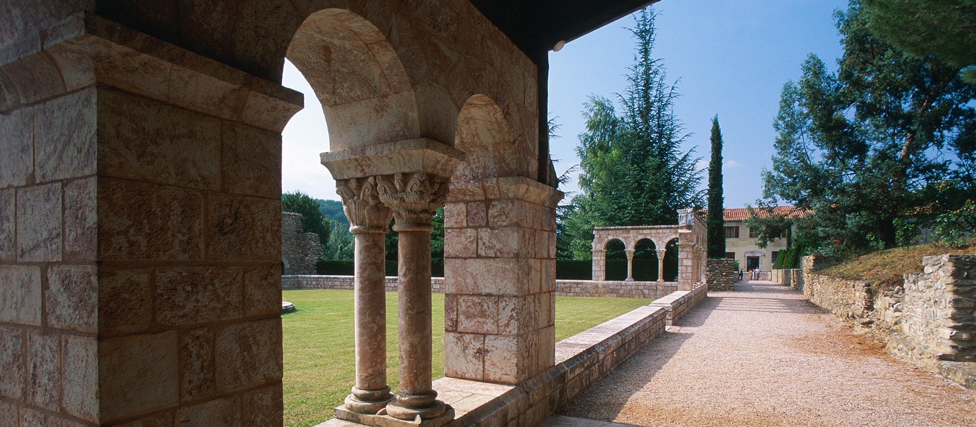 Heute hier, morgen dort: Wie Kirchen den Ort wechseln