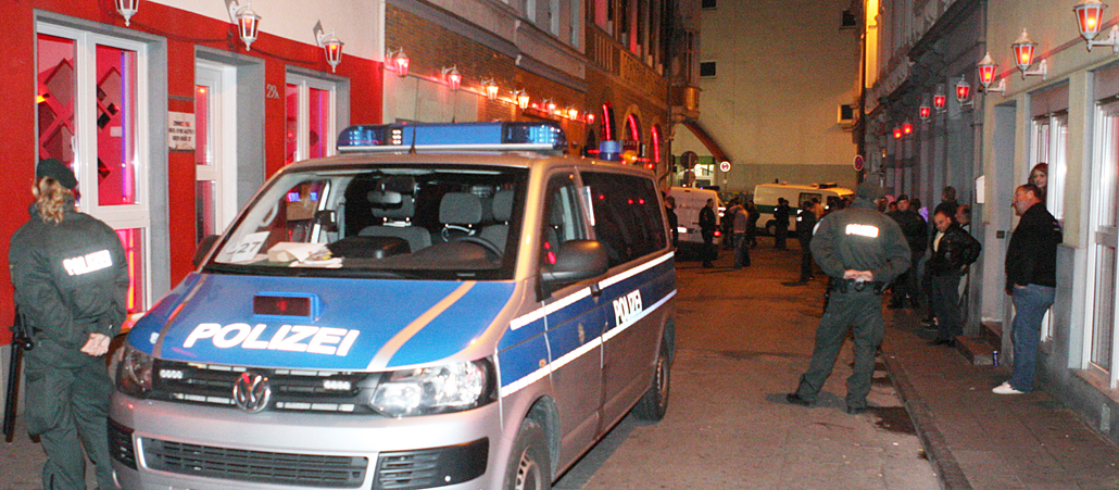 Razzia in den Bordellen auf der Antoniusstraße in Aachen.