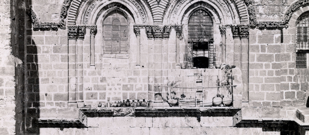 Eine historische Aufnahme der Grabeskirche in Jerusalem, entstanden um das Jahr 1890.