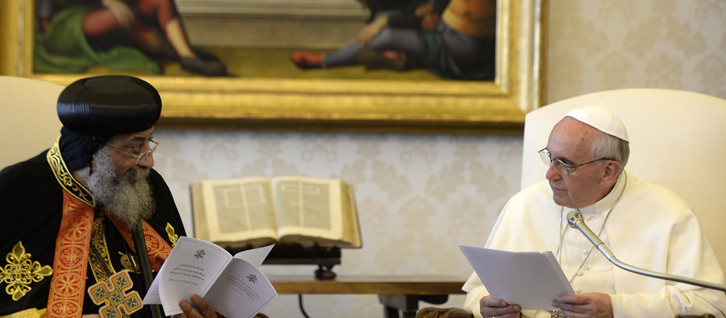 Kopten-Papst Twadros II. trifft Papst Franziskus.