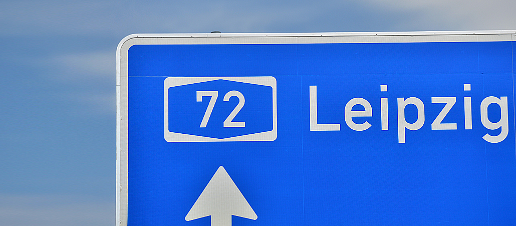 Autobahnschild in Richtung Leipzig.