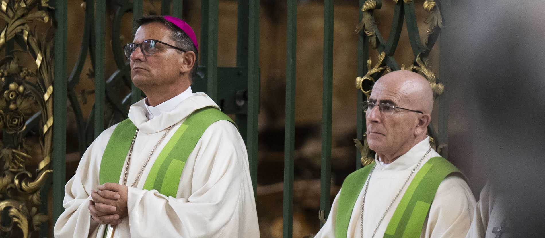 Die Schweizer Bischöfe Felix Gmür (Basel, l.) und Joseph Bonnemain (Chur) bei einem Gottesdienst anlässlich der Vollversammlung der Schweizer Bischofskonferenz im September 2019.