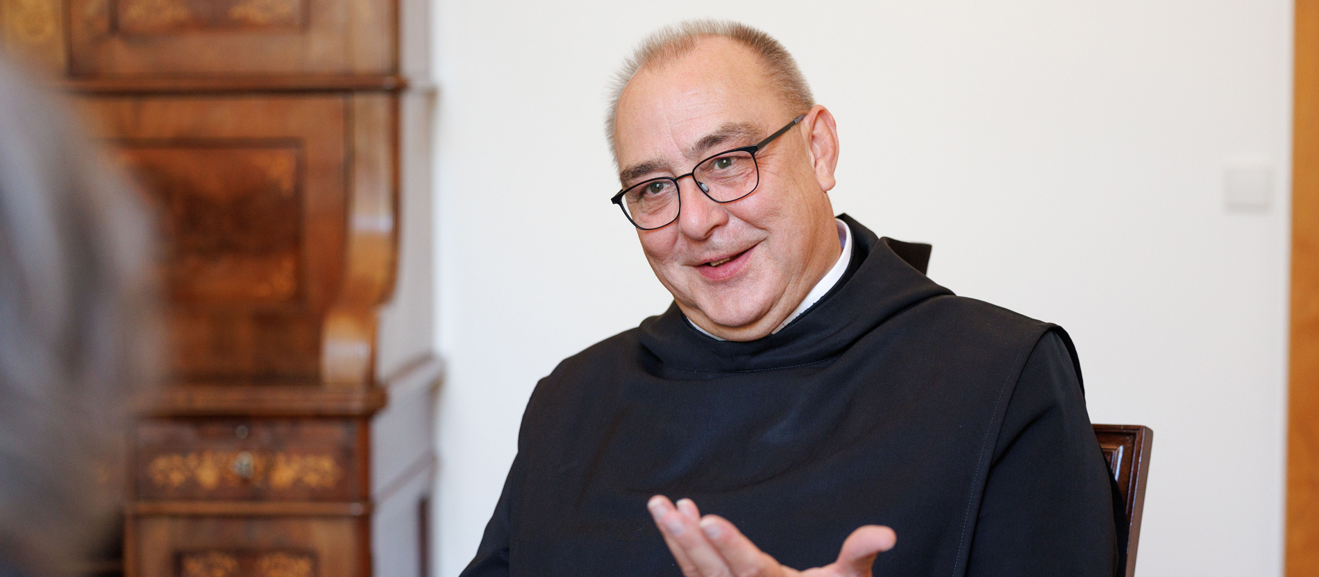 Der neue Osnabrücker Bischof Dominicus Meier in einem Interview