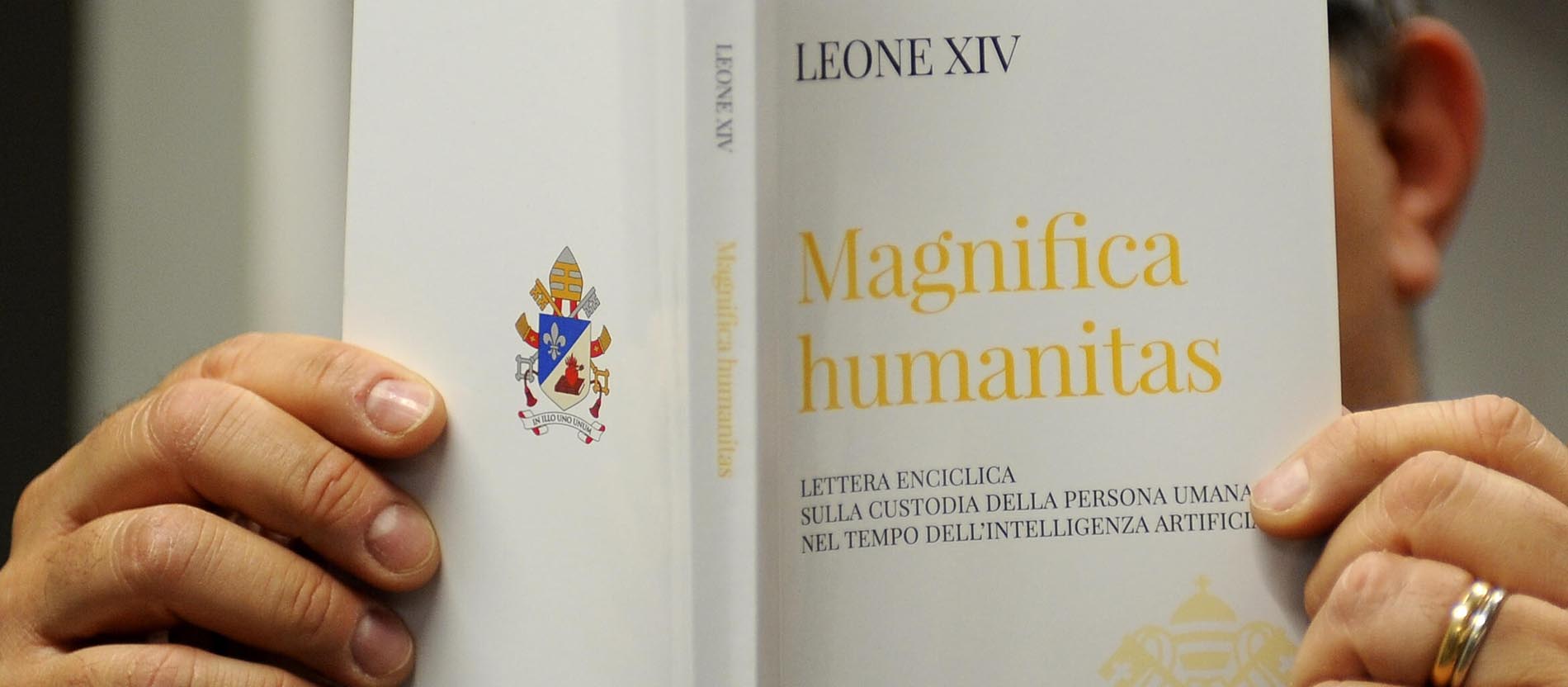 "Magnifica humanitas"