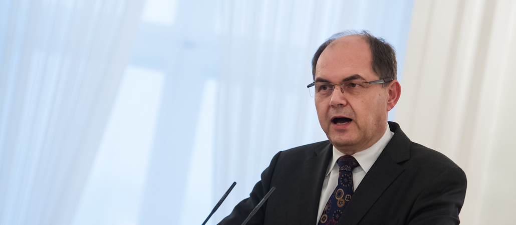 Landwirtschaftsminister kritisiert Erzbischof Koch