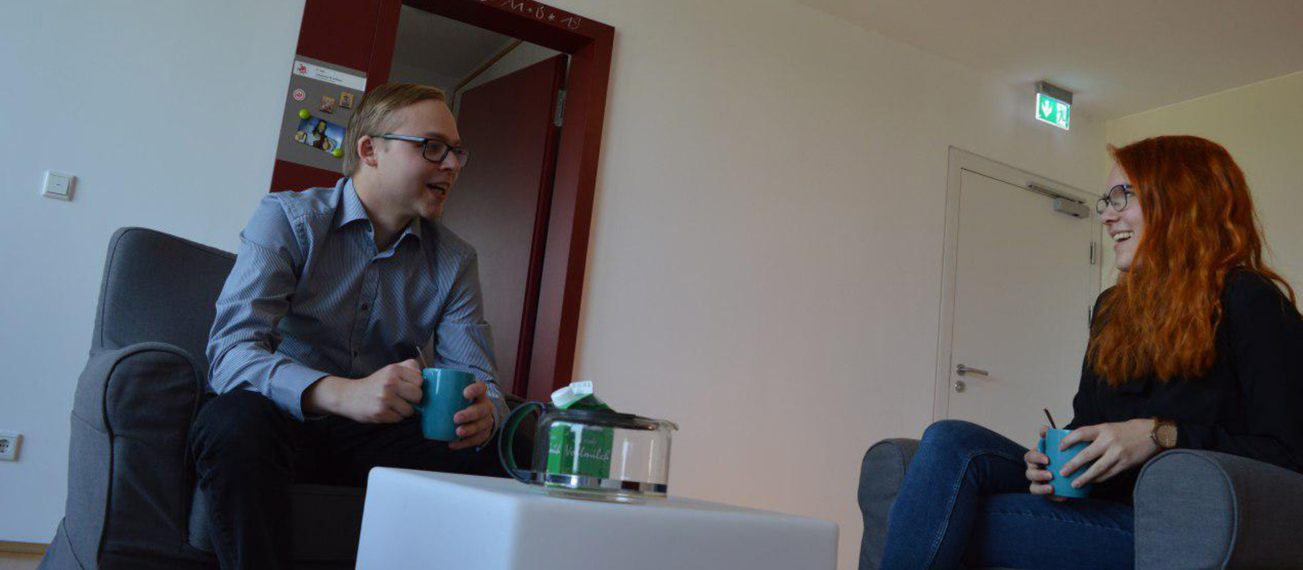 Johannes Köhler beim Kaffeetrinken