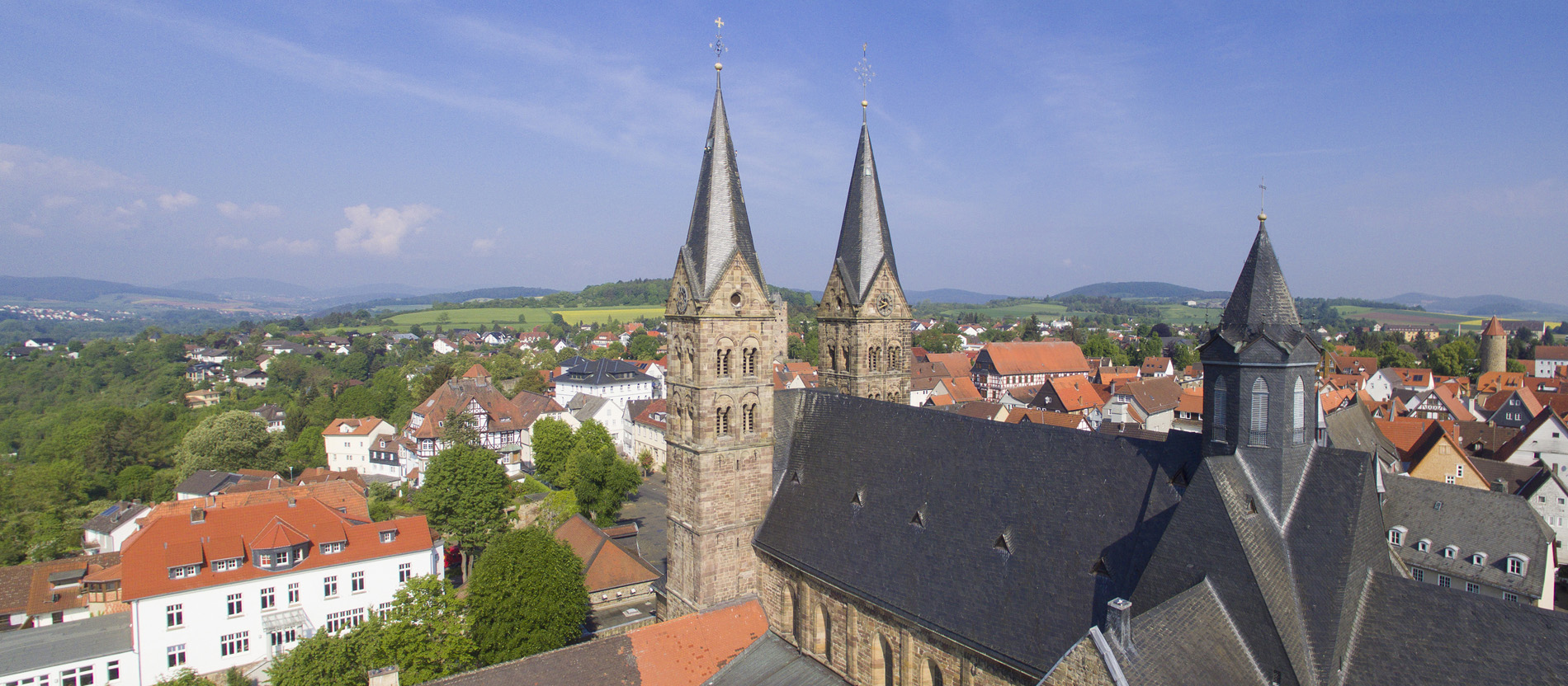 Blick auf dem Dom St. Peter im nordhessischen Fritzlar.