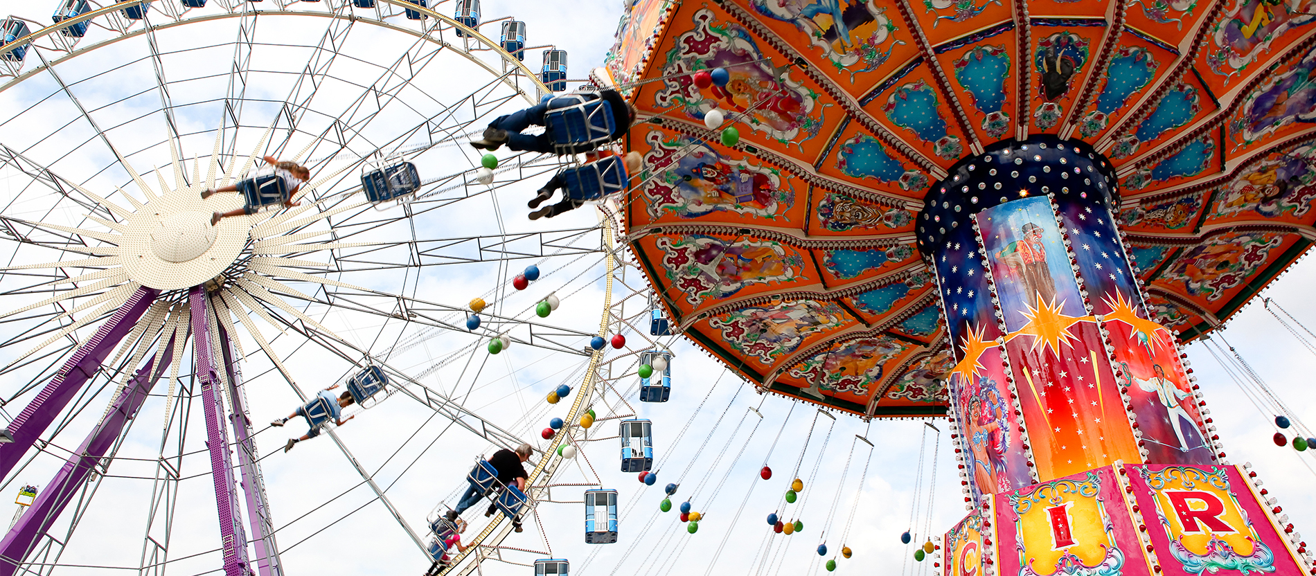 Papst lädt 700 Kinder auf Kirmes ein