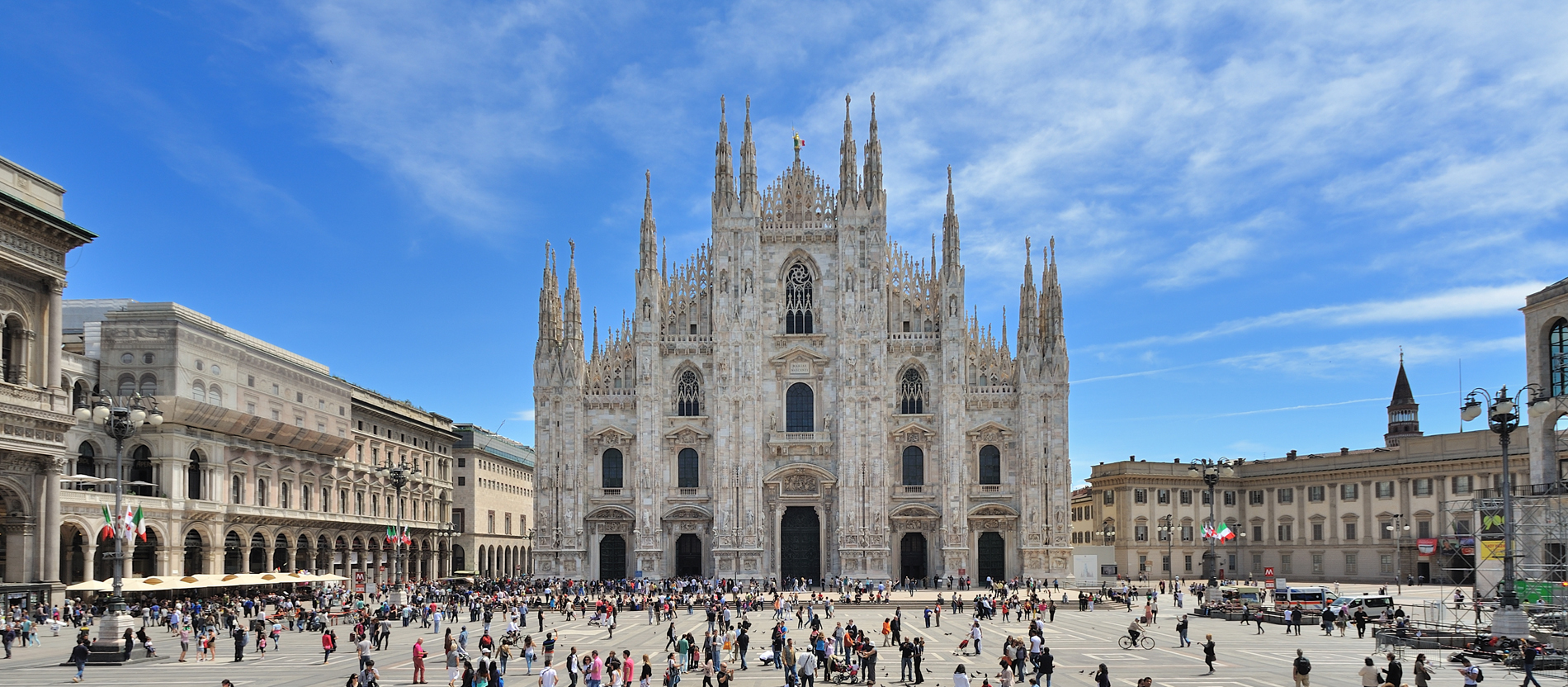 Der Mailänder Dom von der Piazza del Duomo aus gesehen.