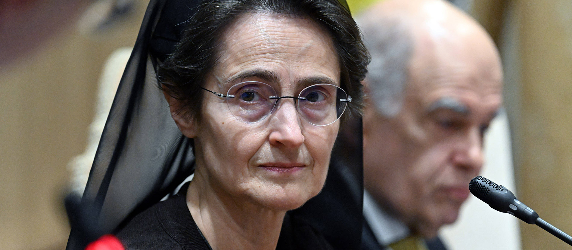 Porträtfoto von Sr. Rafaella Petrini im schwarzen Habit