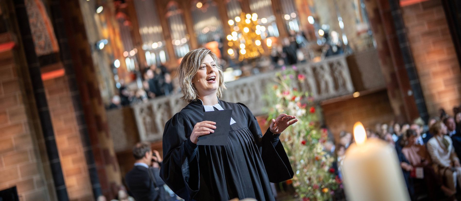 Ökumenischer Gottesdienst im Dom St. Petri. Nina Kleinsorge. Pastor, leitet durch den Gottesdienst