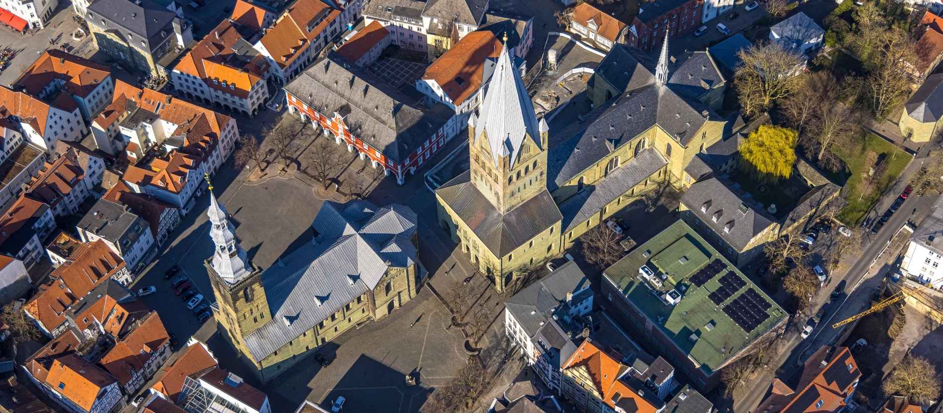 Luftbild von der Altstadt in Soest, unter anderem mit dem St.-Patrokli-Dom
