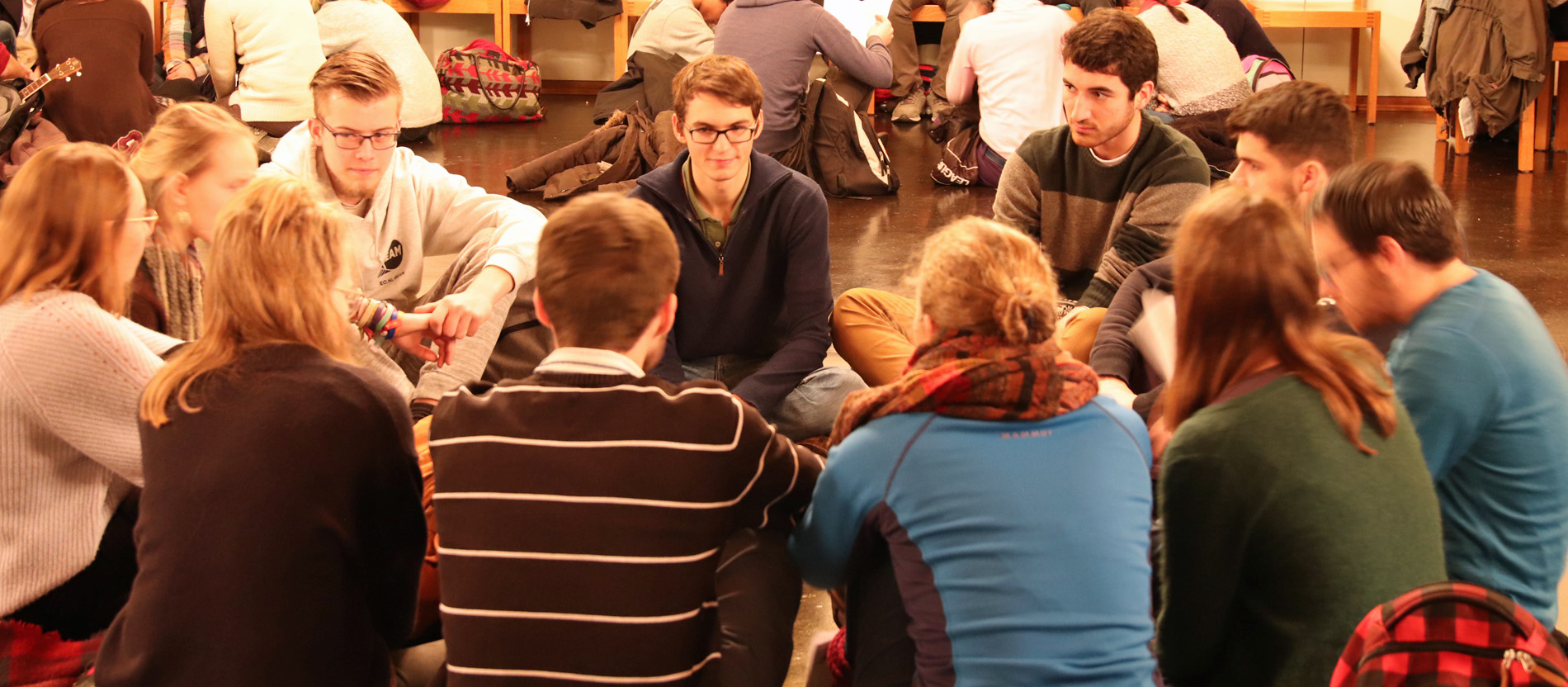 Jugendtreffen der Gemeinschaft von Taizé beginnt in Paris