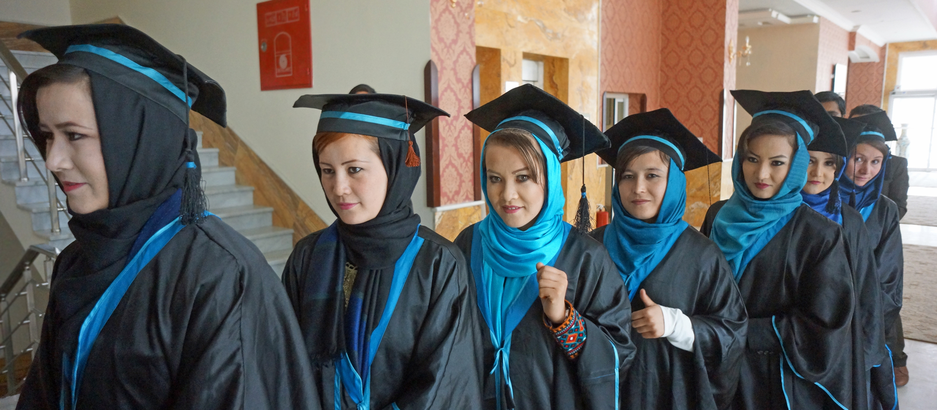 Absolventinnen des "Jesuit Worldwide Learning"-Online-Studiums in Bamiyan in Afghanistan