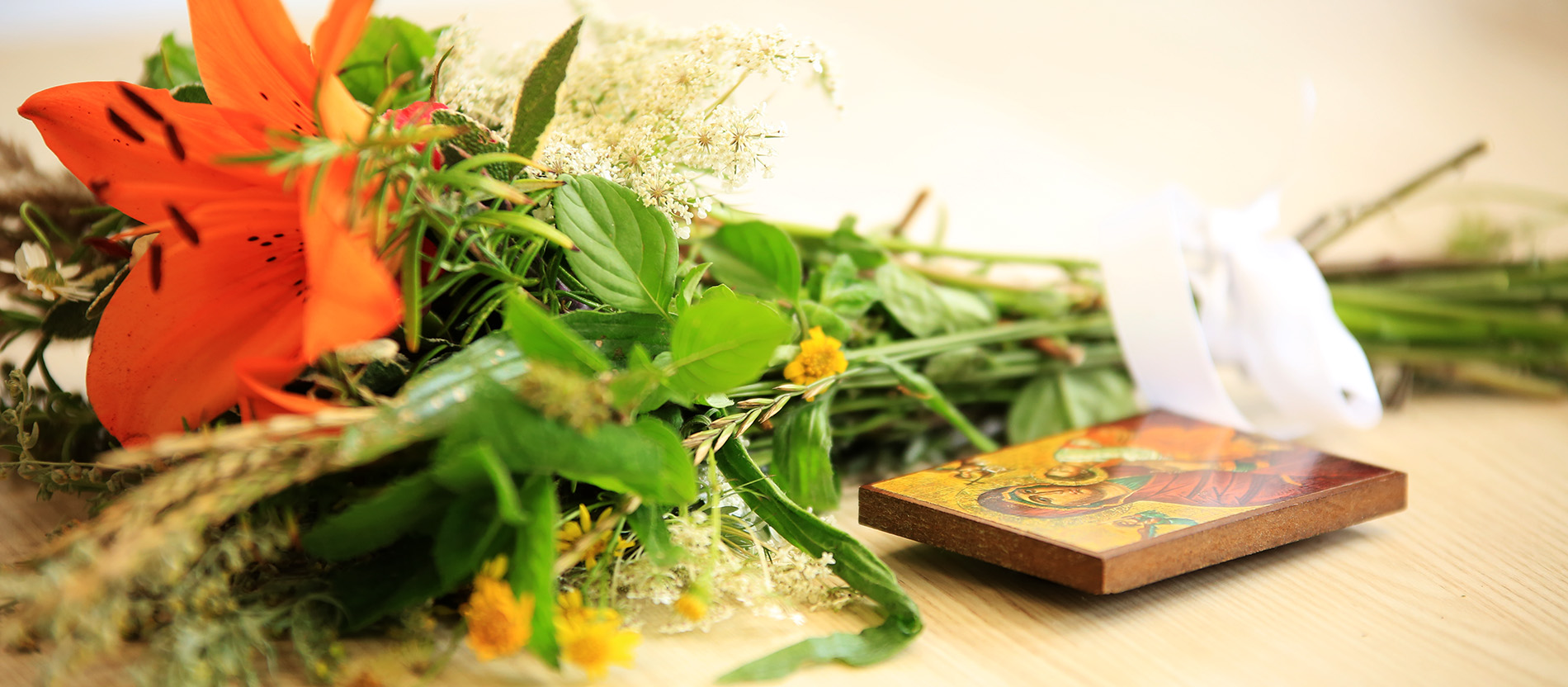 Blumen und ihre Bedeutung für die Kirche