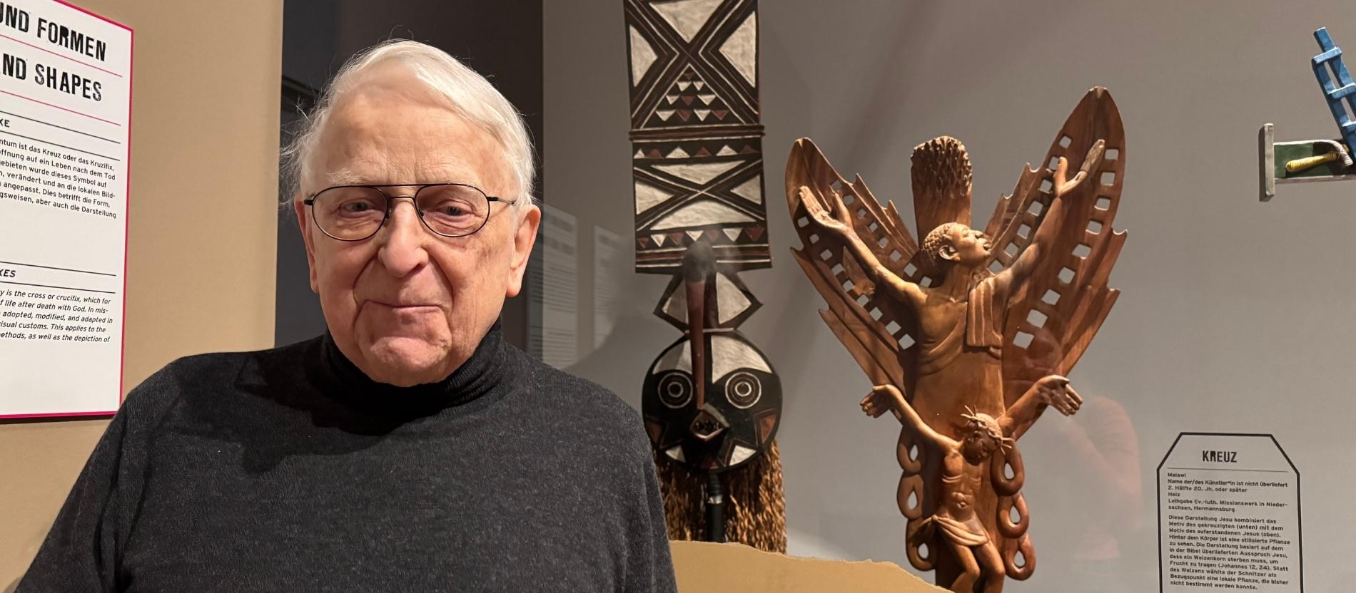 Afrikamissionar Hans Vöcking im Kölner Rautenstrauch-Joest-Museum. 