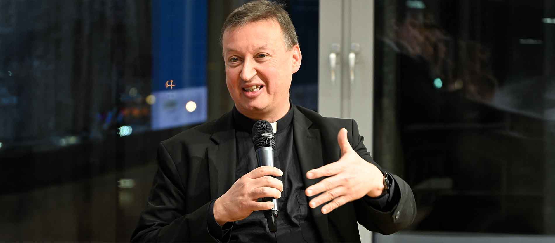 Österreichische Bischofskonferenz verliert Generalsekretär – Neustart