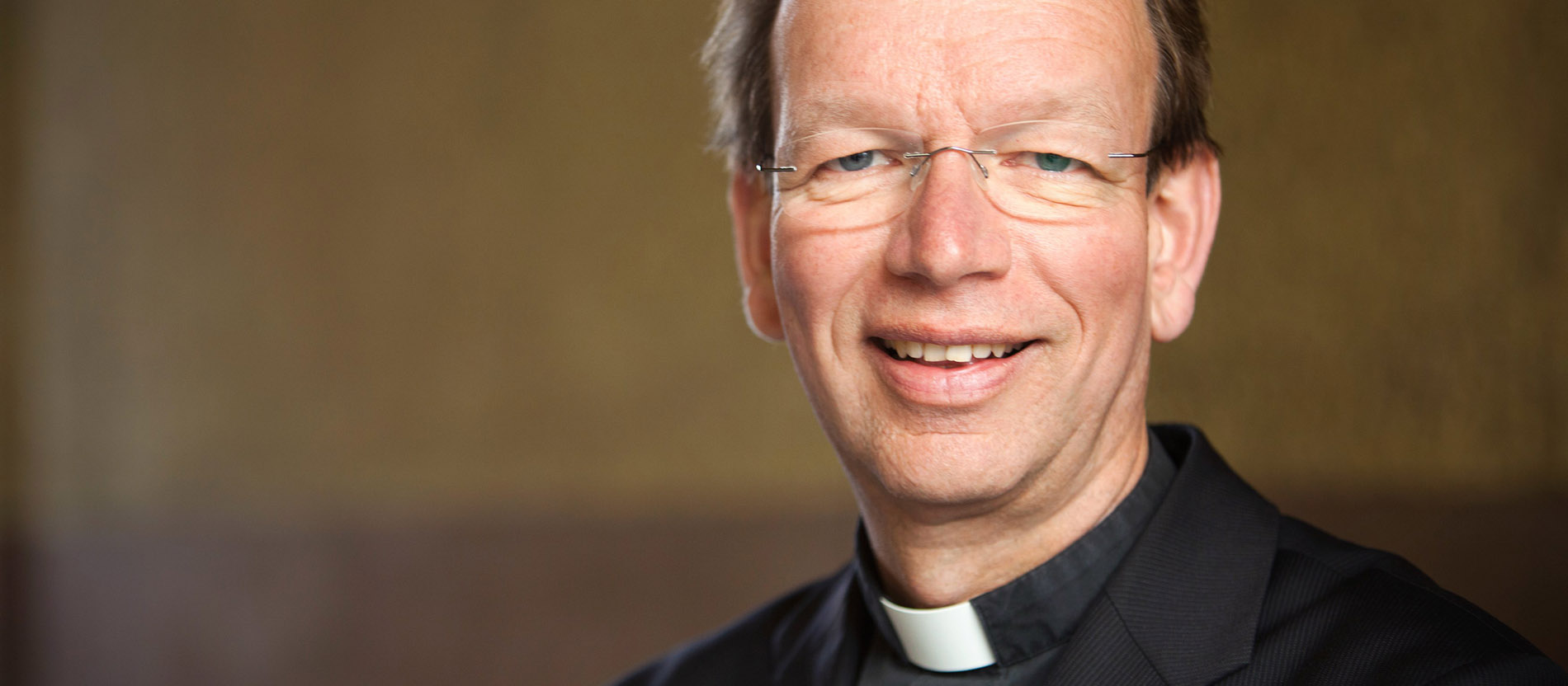 Monsignore Wolfgang Huber im Porträt