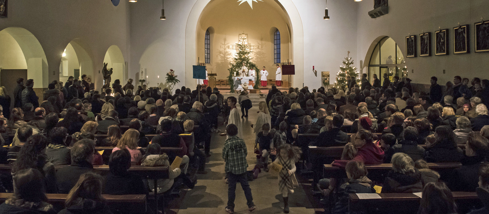 Umfrage-Chaos zu Weihnachtsgottesdiensten
