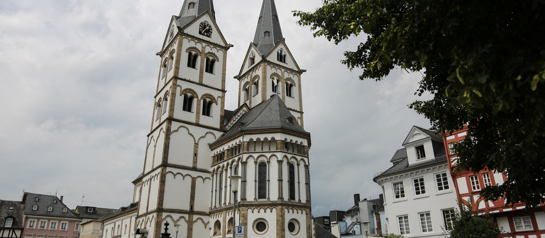 Die Basilika St. Severus in Boppard im Rheinischen Übergangsstil.