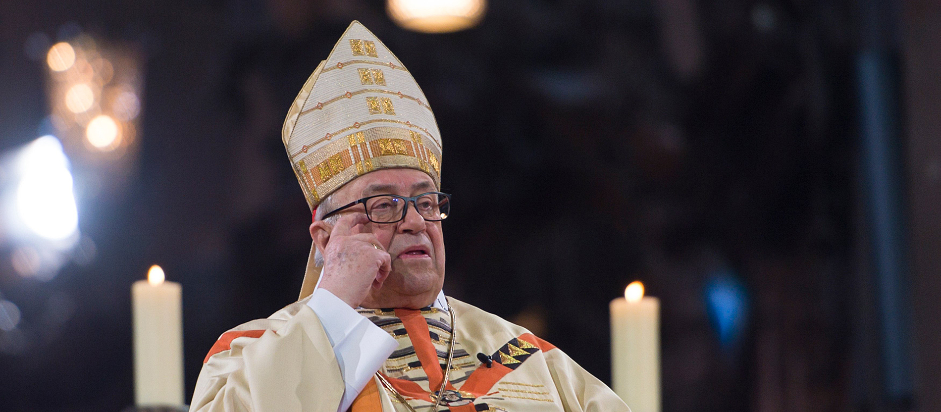 Beim Festgottesdienst zu seinem 80. Geburtstag am 16. Mai 2016 wurde der Rücktritt Kardinal Karl Lehmanns als Mainzer Bischof bekanntgegeben.