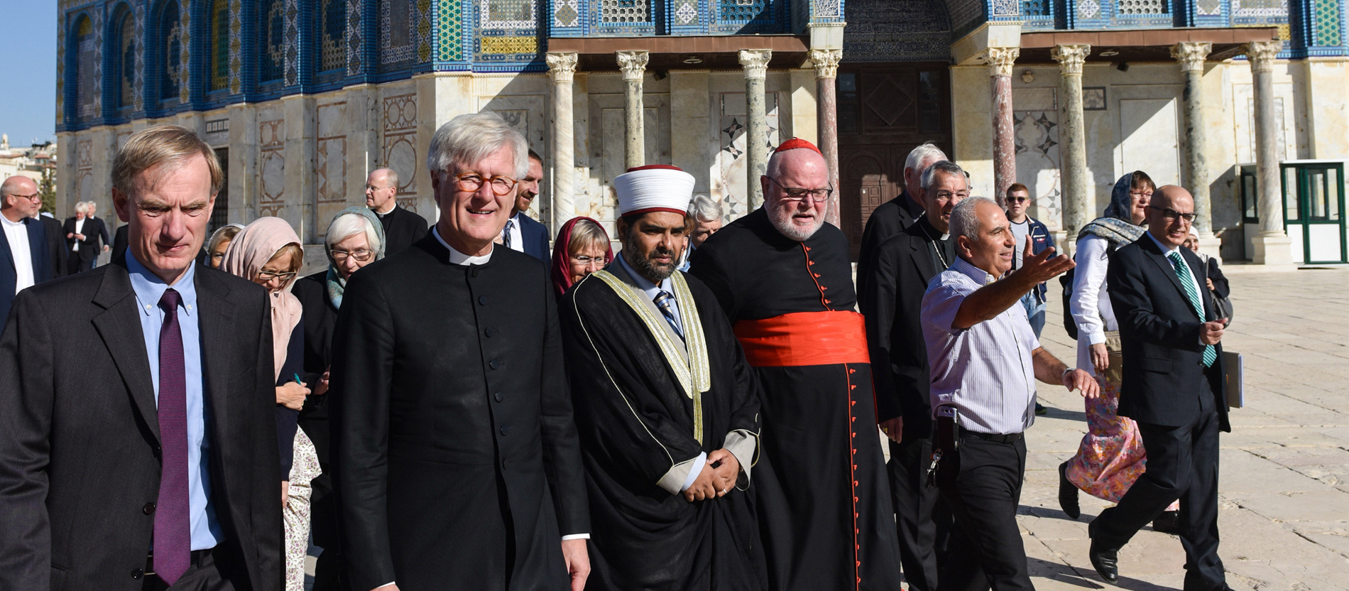 Heinrich Bedford-Strohm, Ratsvorsitzender der Evangelischen Kirche in Deutschland (EKD); und Kardinal Reinhard Marx, Vorsitzender der Deutschen Bischofskonferenz (DBK) auf dem Tempelberg.