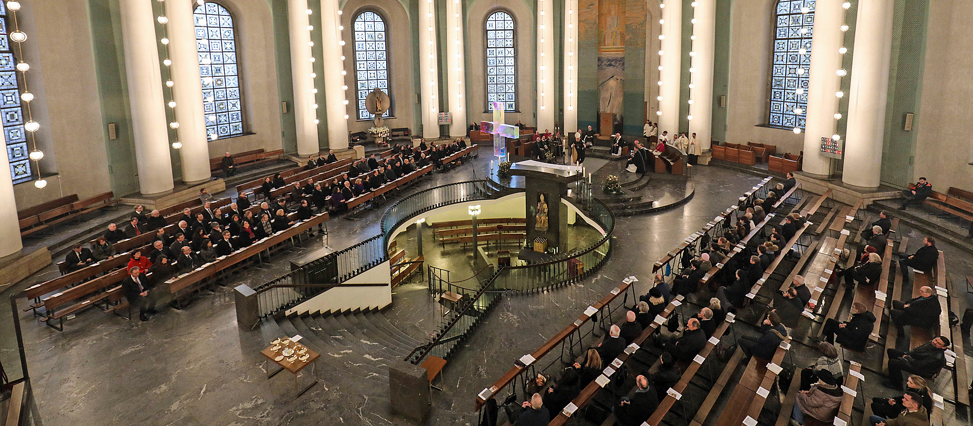 Spitzenpolitiker nehmen Abschied von Kardinal Lehmann