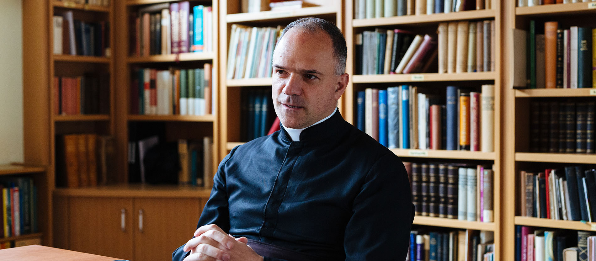 Pater Davide Pagliarani, Generaloberer der Priesterbruderschaft St. Pius X., im Gespräch am 14. November 2018 im Generalhaus der Piusbrüder in Menzingen