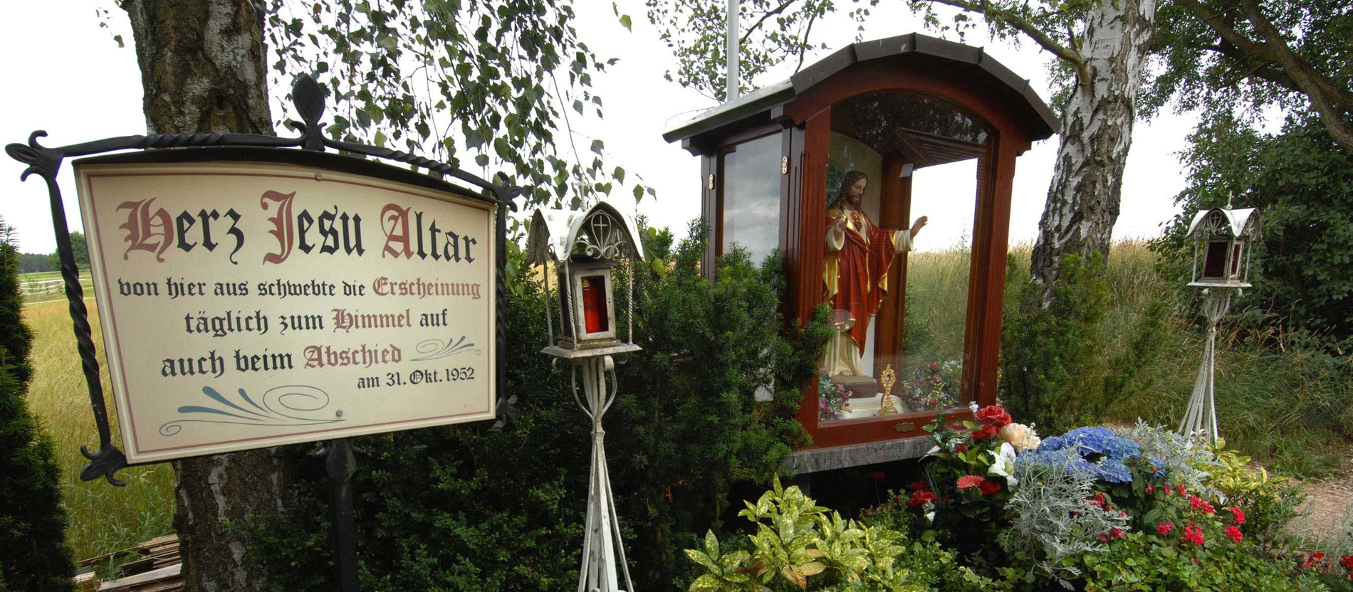Der Herz-Jesu-Altar des Kreuzweges der umstrittenen Wallfahrtstätte Heroldsbach